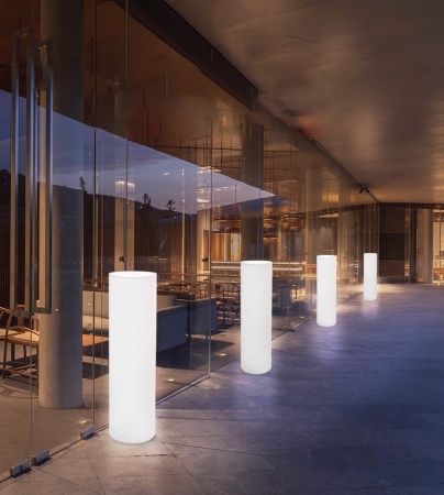 Светильник Цилиндр 30х115 питание от АКБ, RGB Светильник Цилиндр 30х115 питание от АКБ, RGB