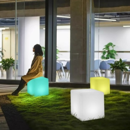 Светильник Куб 35 с питанием от АКБ, RGB